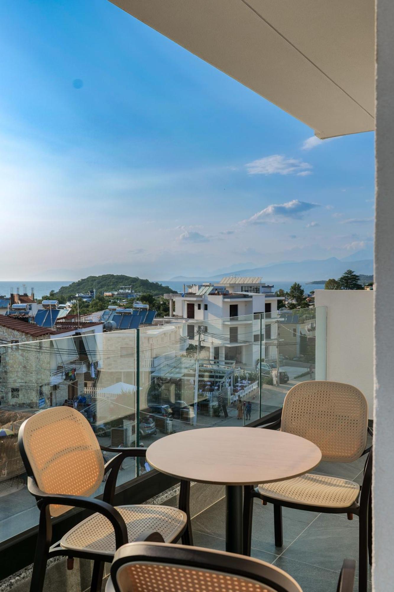 Koko Hotel Ksamil Esterno foto