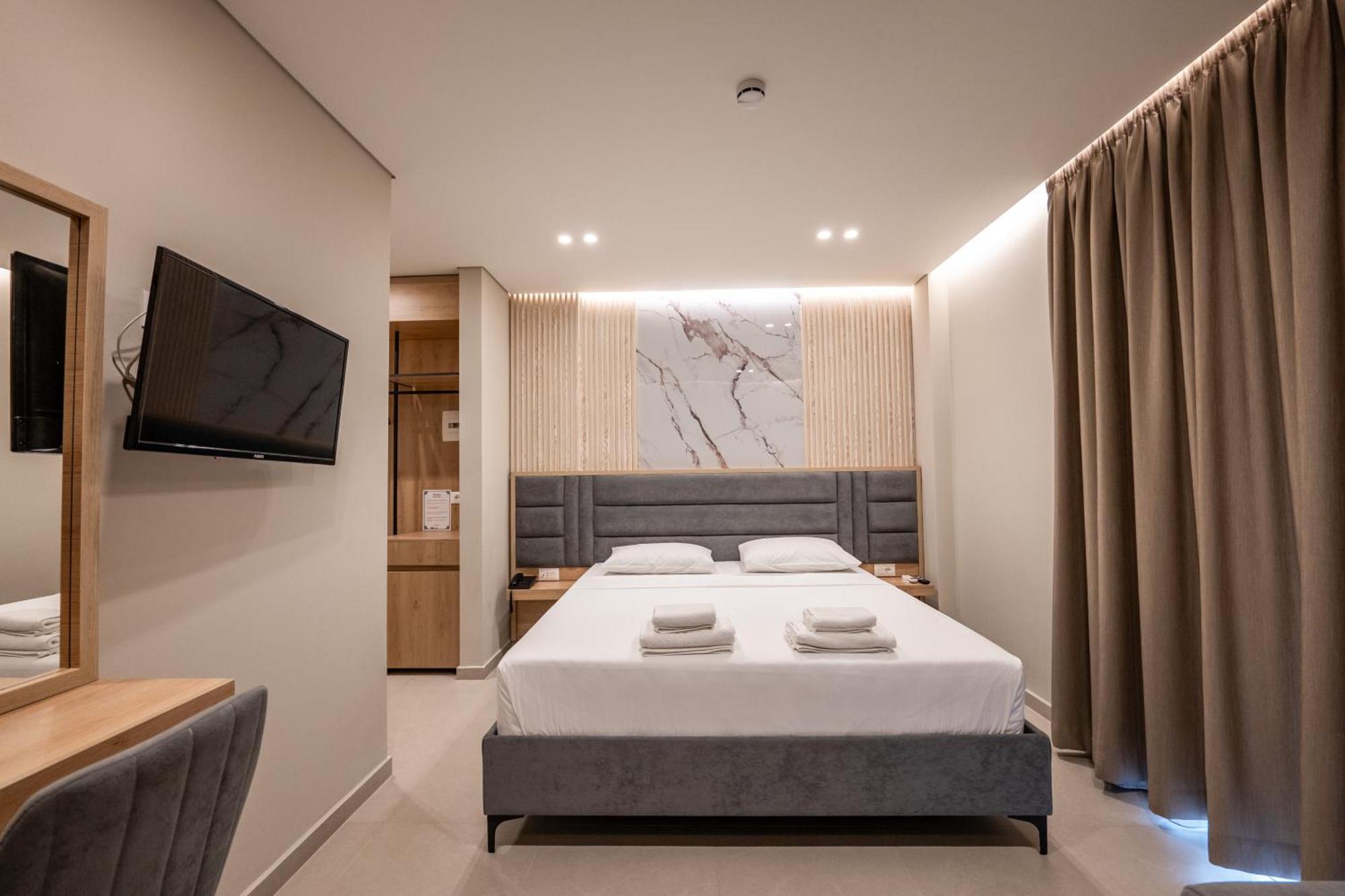 Koko Hotel Ksamil Esterno foto